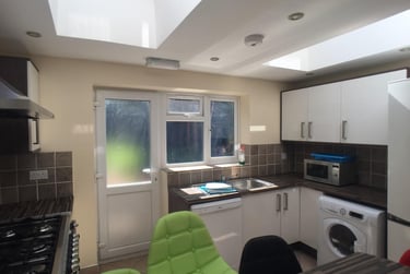 7 bed house, Heeley Road, Selly Park, Birmingham, B296EZ - Image 2